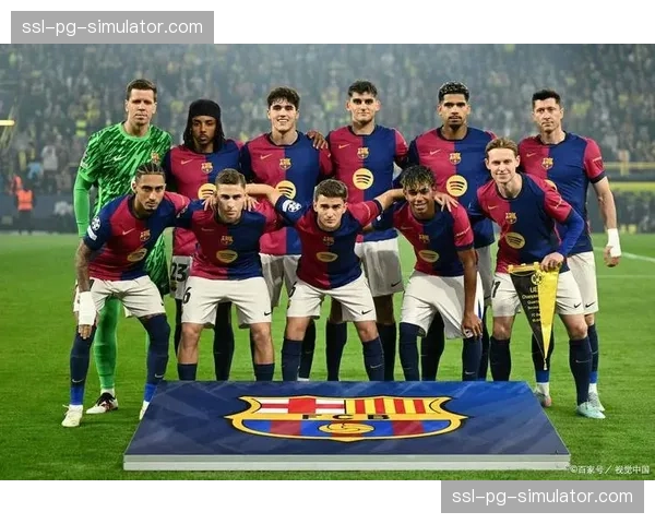 巴萨3-0马洛卡,拉什福德远射击中防守球员反弹,莱万多夫斯基冷静将球送入网底 巴萨3-0马洛卡,拉什福德远射击中防守球员反弹,莱万多夫斯基冷静将球送入网底